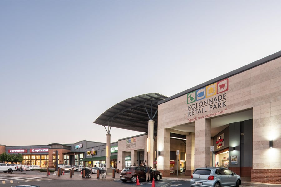 Kolonnade Retail Park - Gallery Photo 2