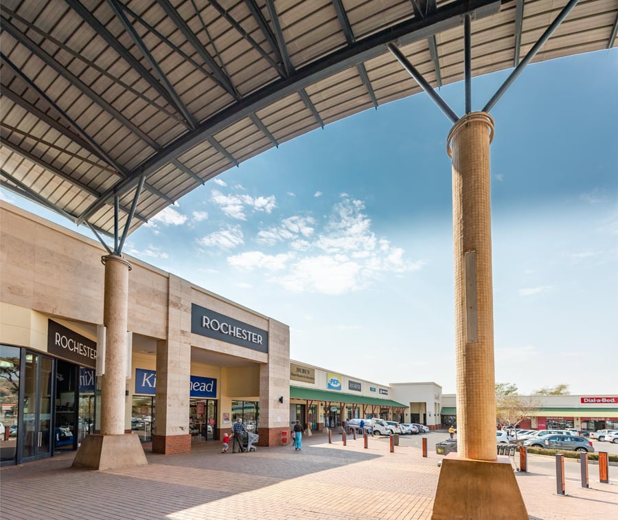 Kolonnade Retail Park - Gallery Photo 3