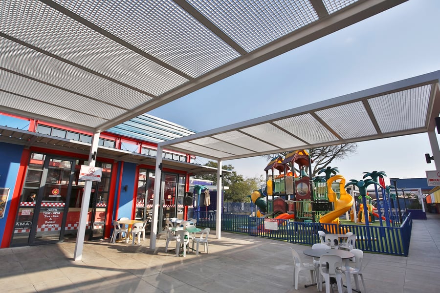 Kolonnade Retail Park - Gallery Photo 10