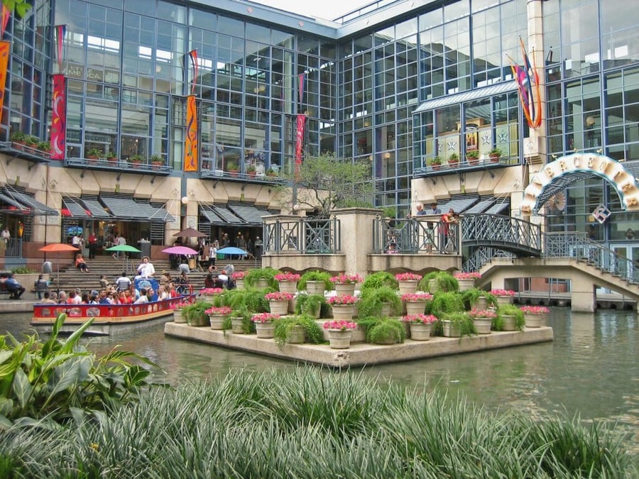 The Shops At Rivercenter - Gallery Photo 3 The Shops At Rivercenter - Gallery Photo 3