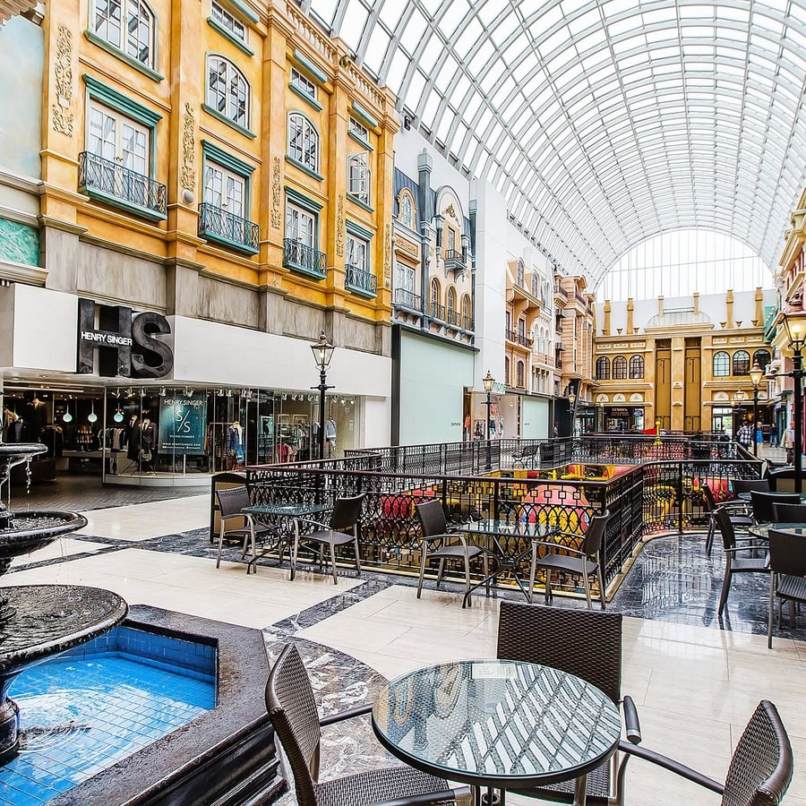 West Edmonton Mall - Gallery Photo 15