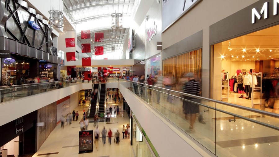Lincoln Plaza - Gallery Photo 3