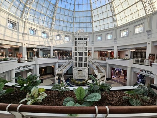Towson Town Center - Gallery Photo 7