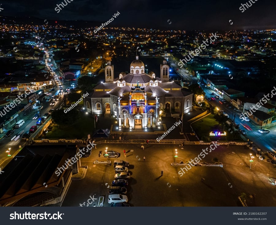 Plaza Mayor Cartago - Gallery Photo 7 Plaza Mayor Cartago - Gallery Photo 7