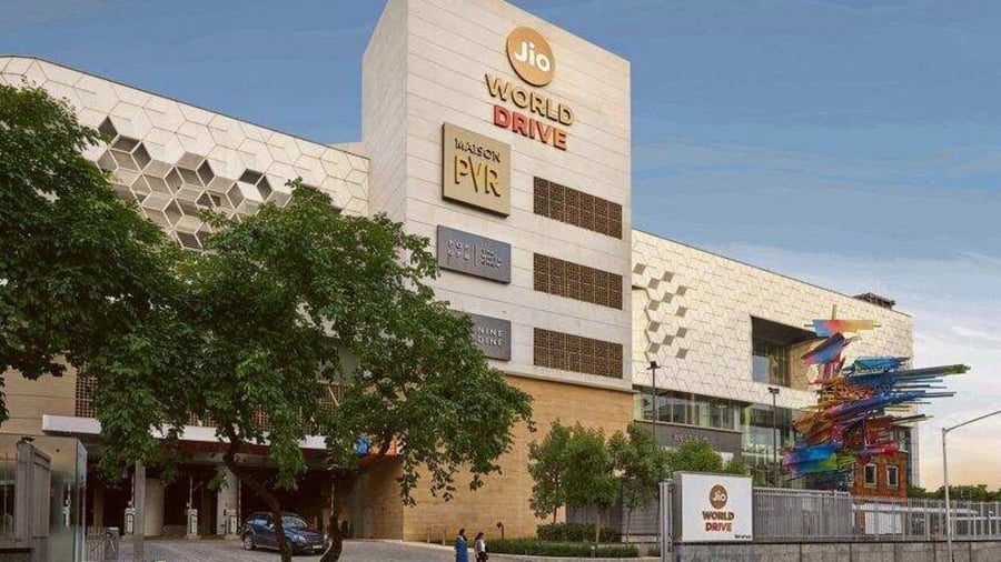 Reliance Mall - Gallery Photo 7