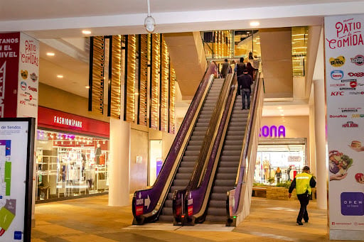 Open Plaza La Calera - Gallery Photo 13