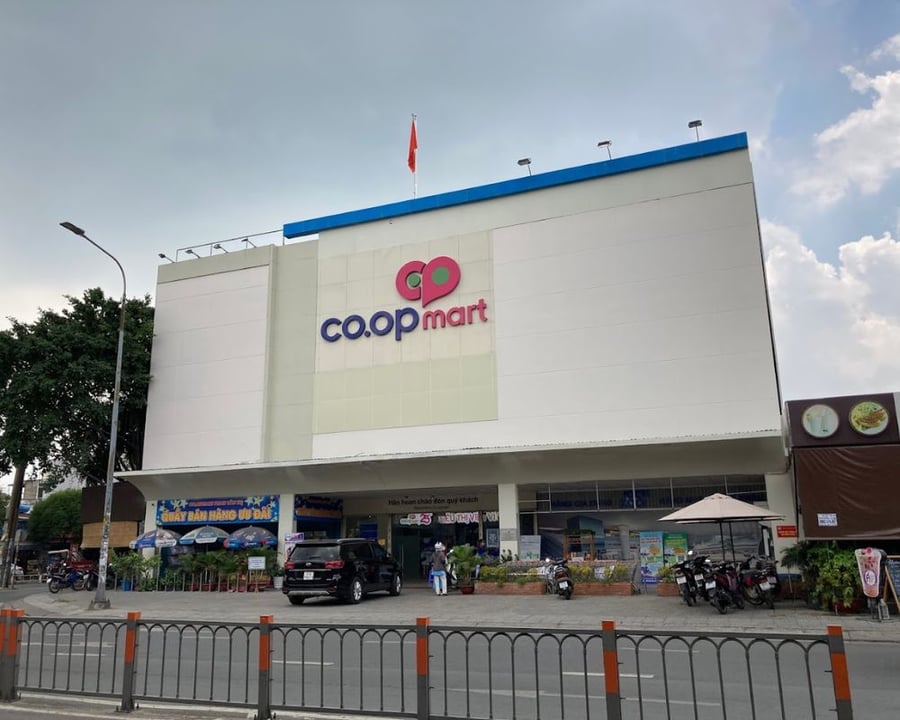 E Mart Thuan Kieu - Gallery Photo 6