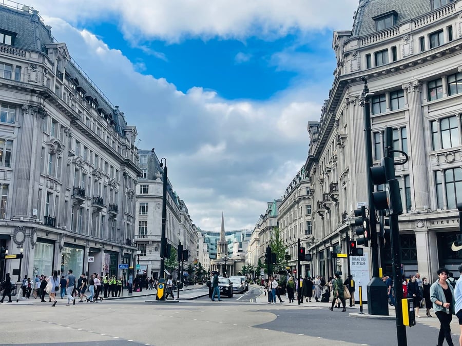 Oxford Street - Gallery Photo 12