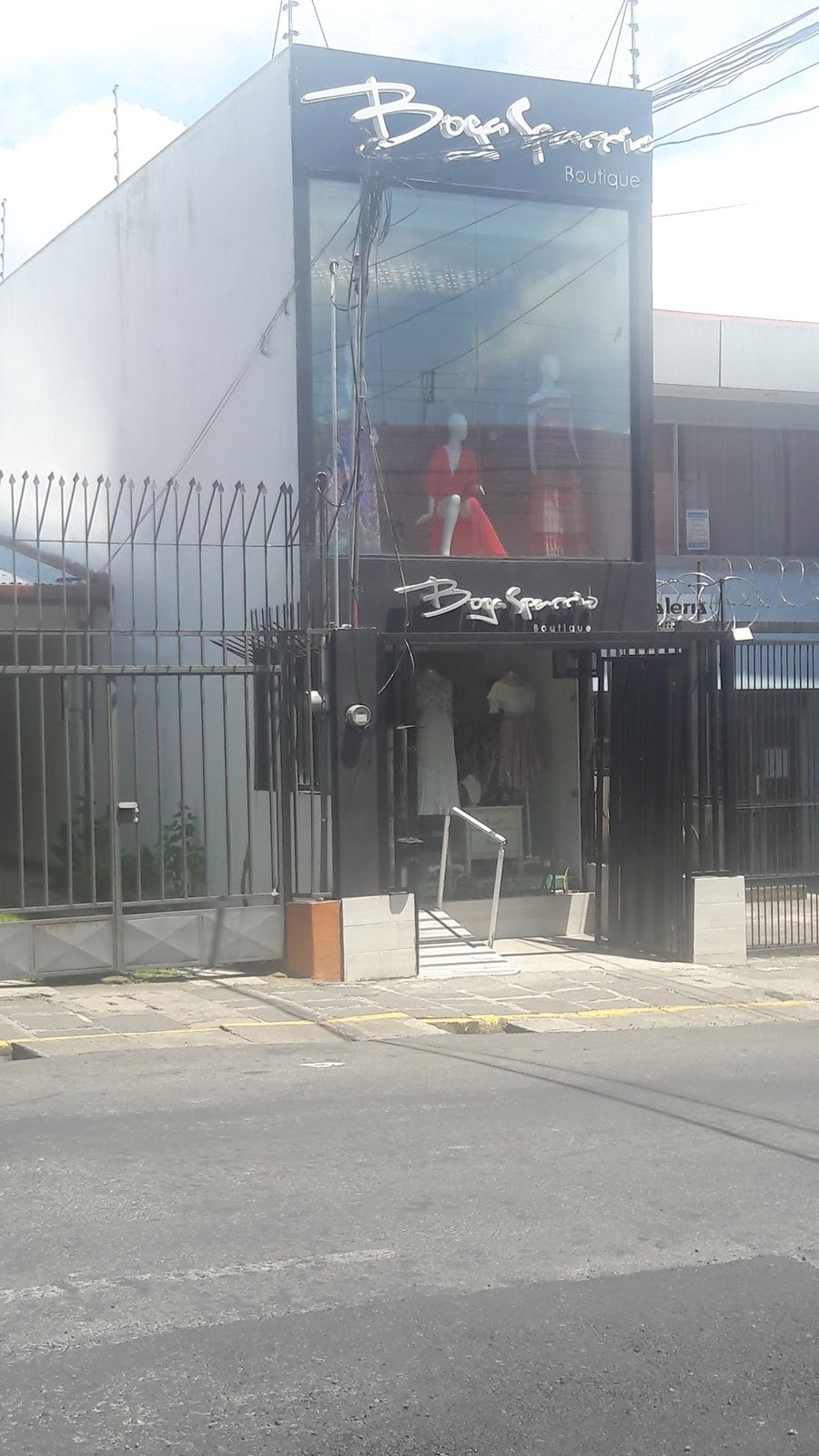 Plaza Iztarú - Gallery Photo 1