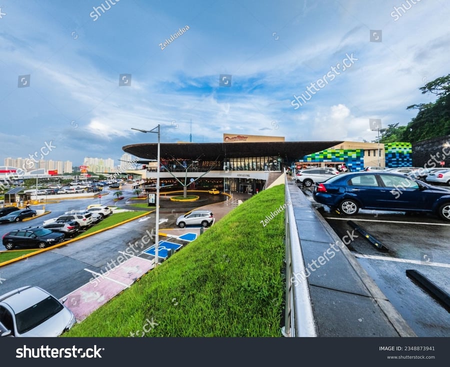 Plaza Del Parque - Gallery Photo 2