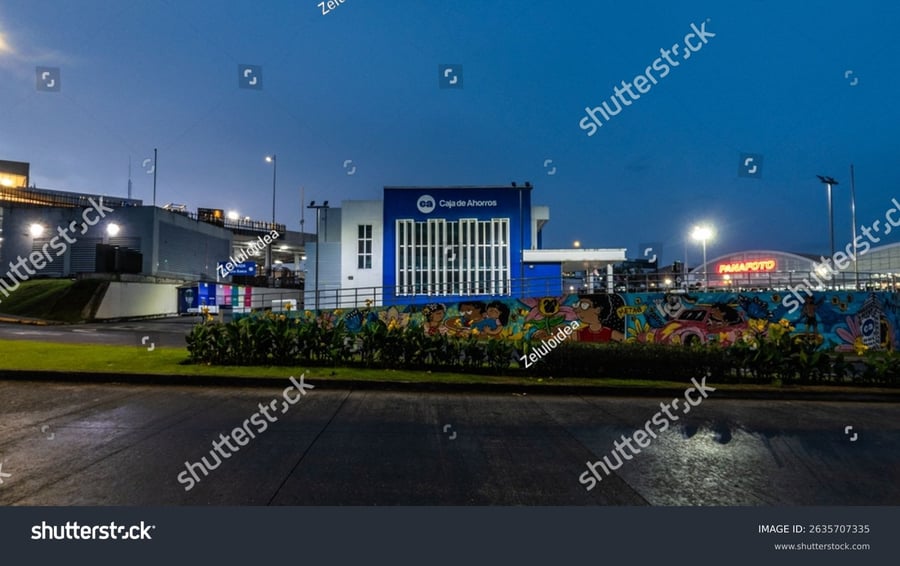Plaza Del Parque - Gallery Photo 10