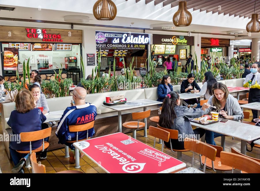 Centro Comercial Salitre Plaza - Gallery Photo 2