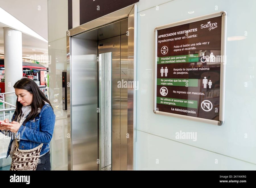 Centro Comercial Salitre Plaza - Gallery Photo 5