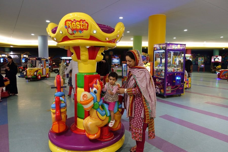 Dolmen Mall Tariq Road - Gallery Photo 1 Dolmen Mall Tariq Road - Gallery Photo 1