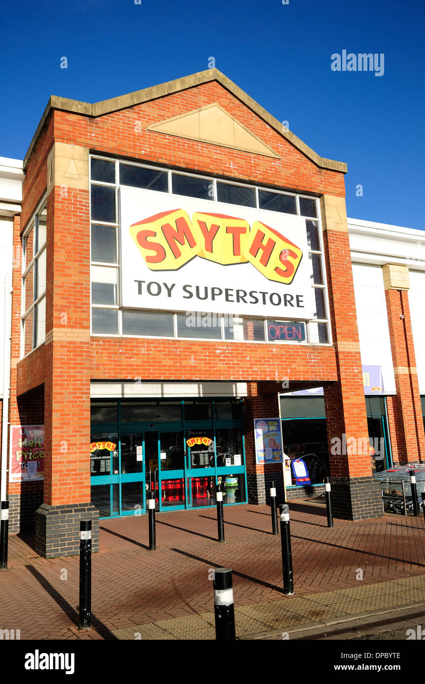 Drakehouse Retail Park - Gallery Photo 2