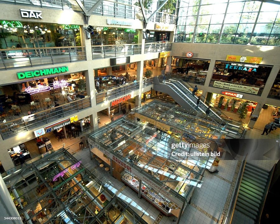 Bahnhof Altona Shopping Centre - Gallery Photo 3 Bahnhof Altona Shopping Centre - Gallery Photo 3
