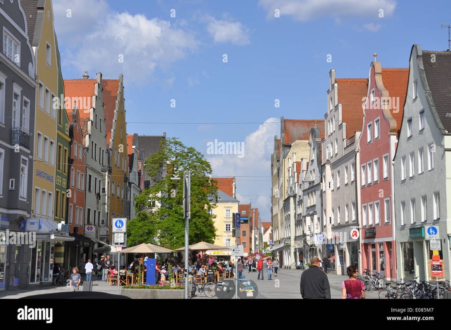 City Arcaden - Gallery Photo 2