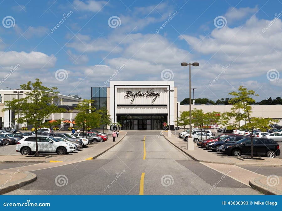 Bayview Village Shopping Centre - Gallery Photo 4 Bayview Village Shopping Centre - Gallery Photo 4