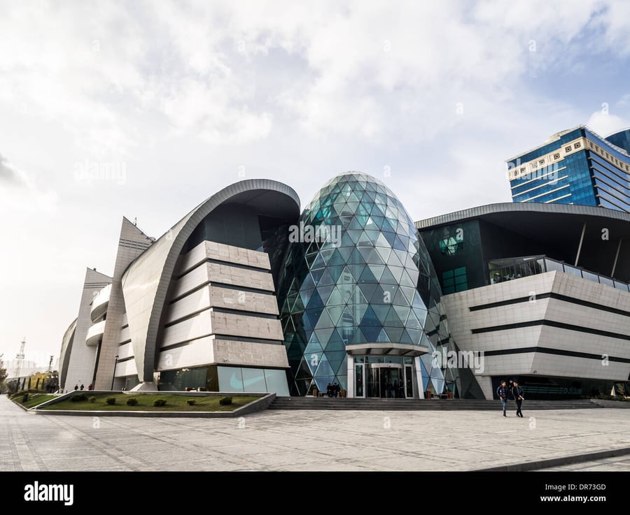 Park Bulvar Shopping Center - Gallery Photo 5