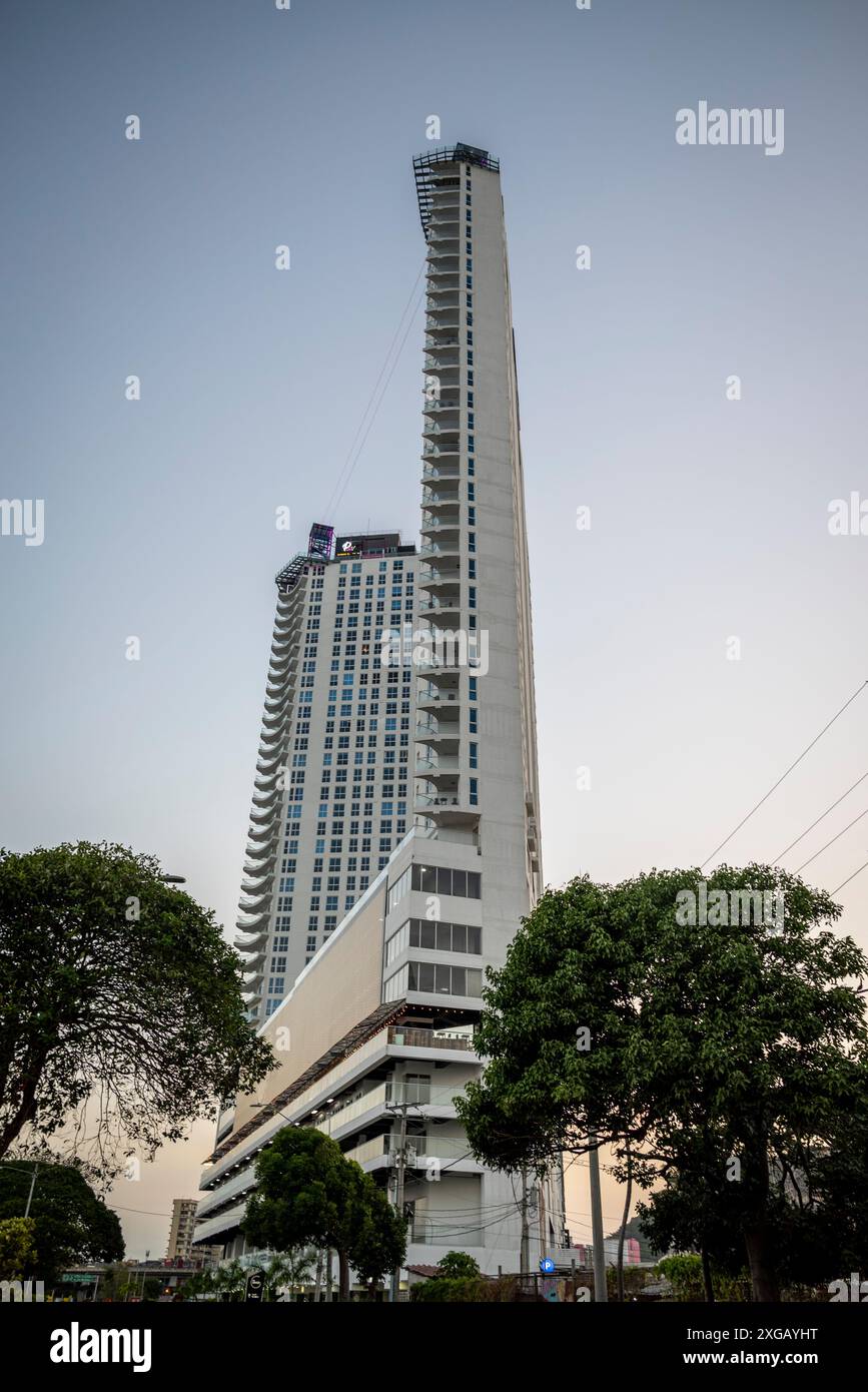 Plaza Santa Ana - Gallery Photo 7