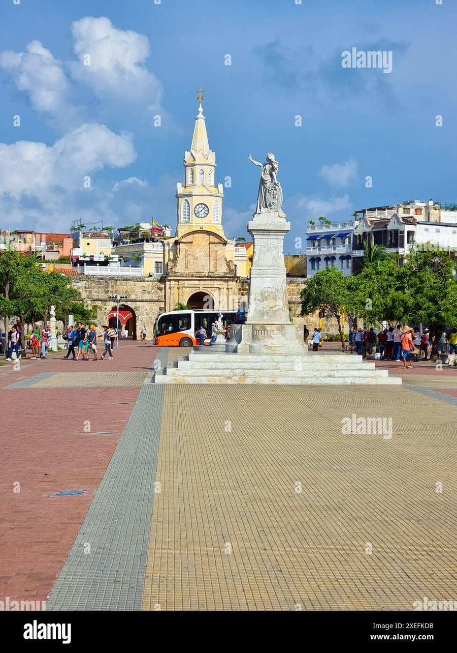 Plaza Jardines Del Rey - Gallery Photo 3