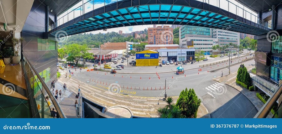 Premium Plaza - Gallery Photo 7
