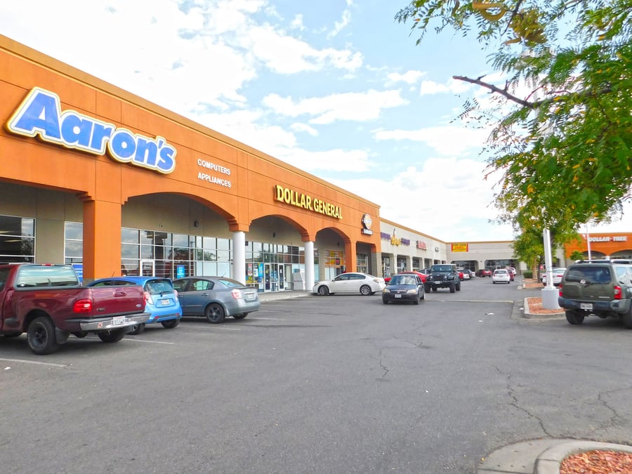 Plaza Las Flores - Gallery Photo 2