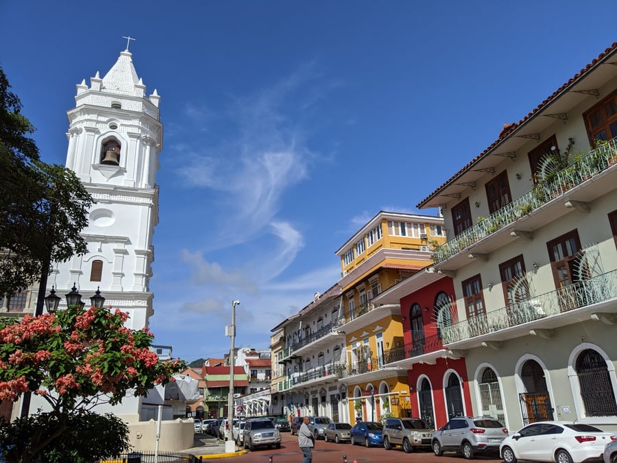 Plaza De To's - Gallery Photo 4