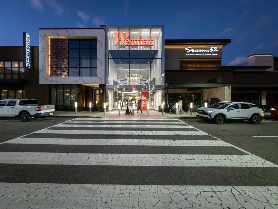 Garden State Plaza - Gallery Photo 44