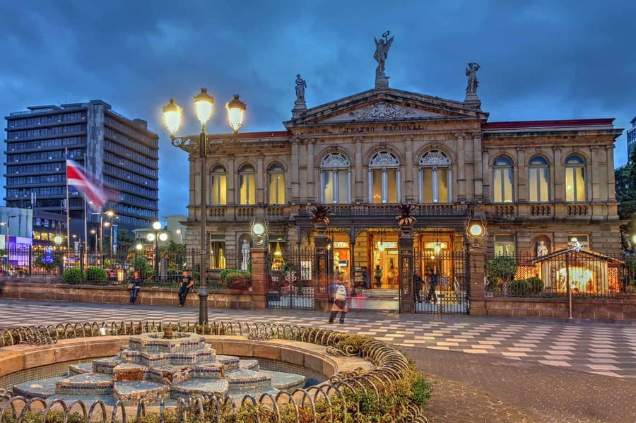 Plaza Los Prados - Gallery Photo 6