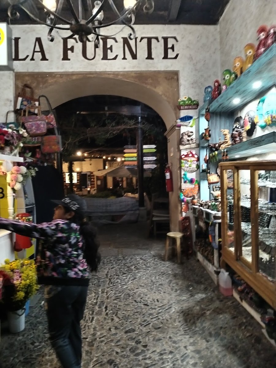Centro Comercial Antigua - Gallery Photo 2 Centro Comercial Antigua - Gallery Photo 2