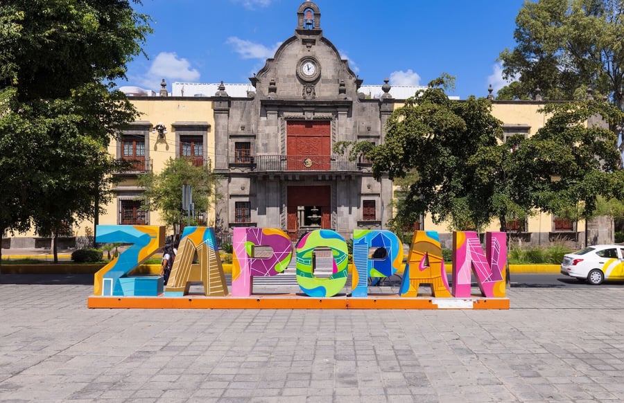 Plaza Country Club - Gallery Photo 7