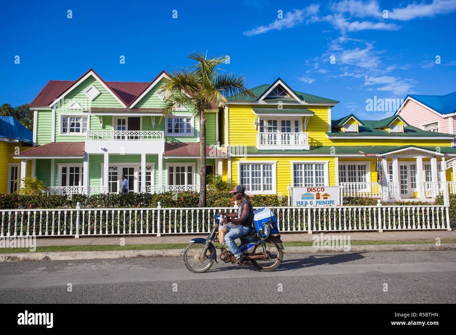 Shopping Village Samana - Gallery Photo 3