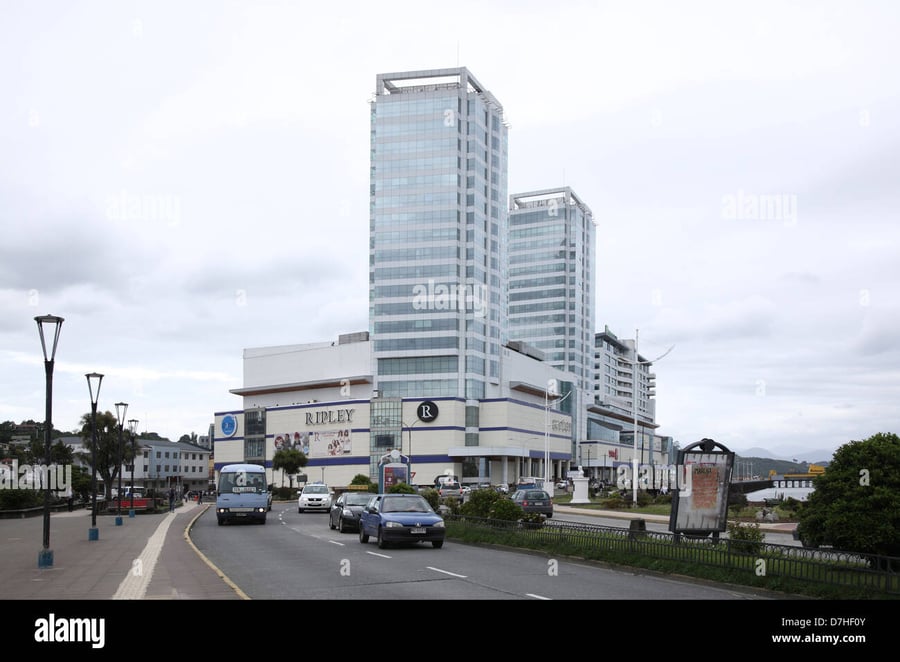 Open Plaza Puerto Montt - Gallery Photo 5 Open Plaza Puerto Montt - Gallery Photo 5