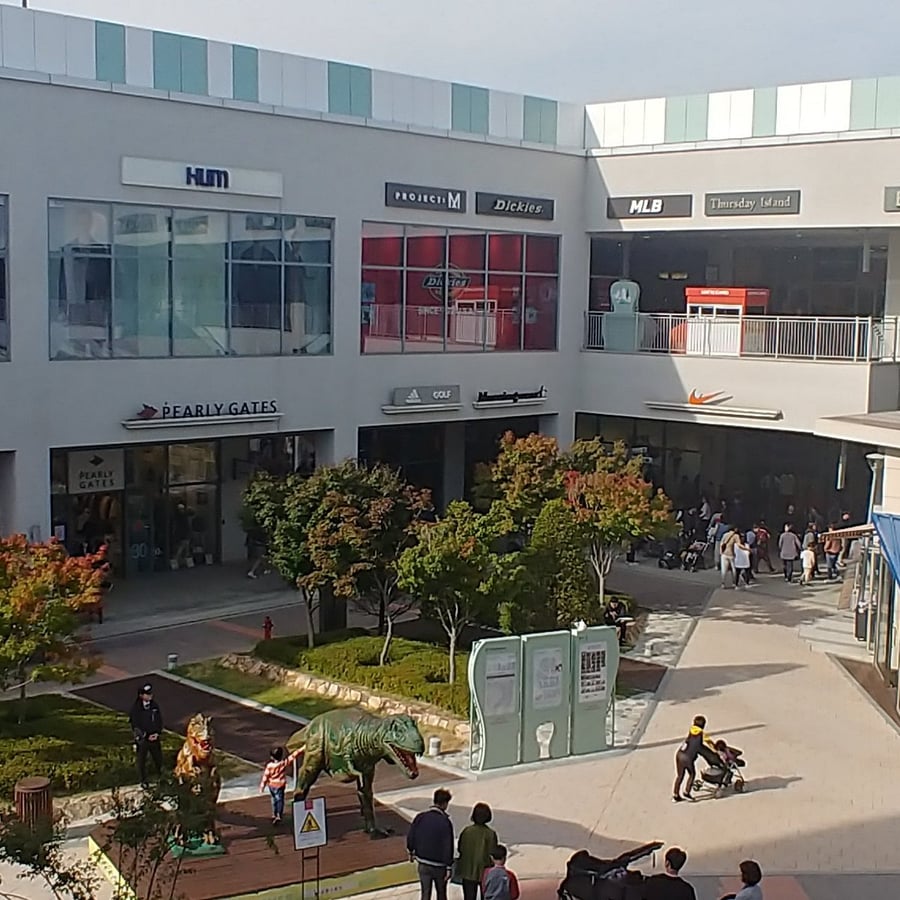 Suwon Station Premium Outlet - Gallery Photo 2