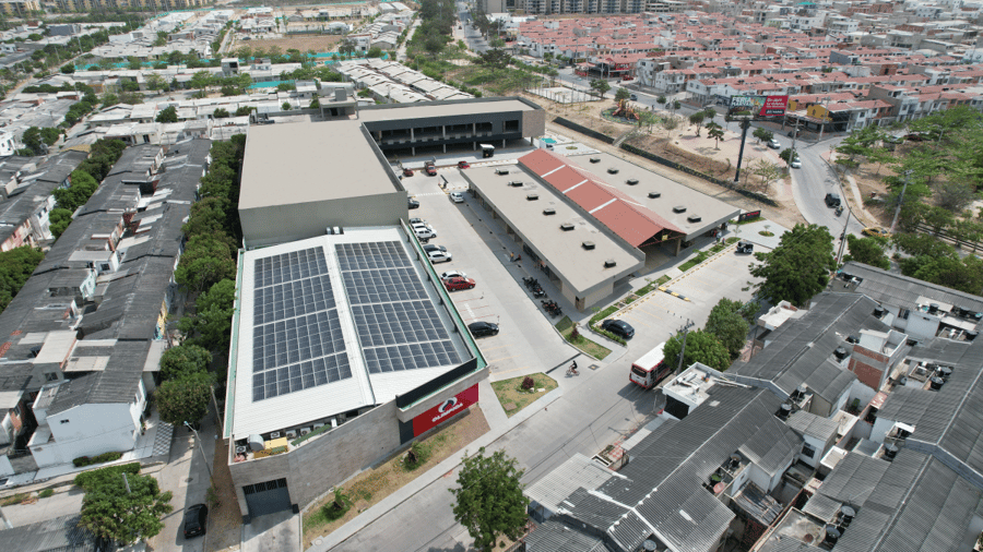 Plaza Los Robles - Gallery Photo 3