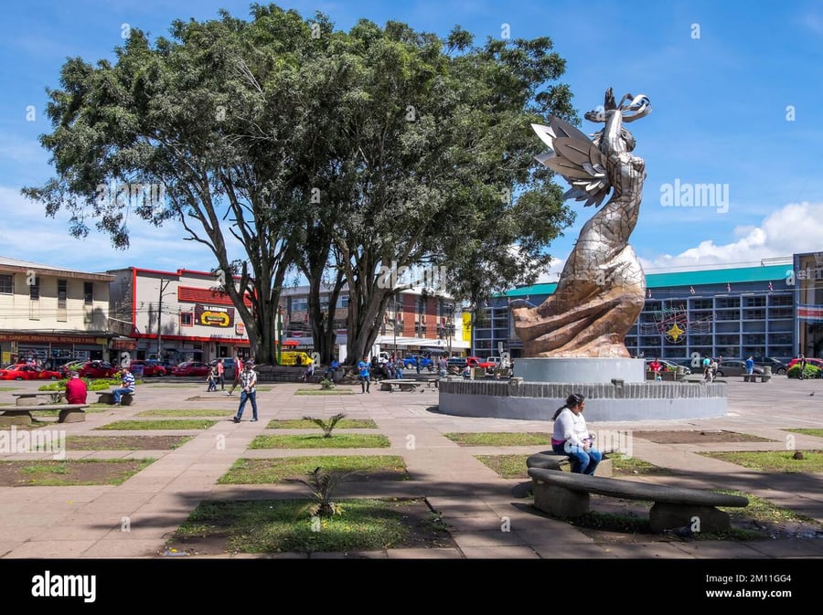 Plaza Cartago - Gallery Photo 4