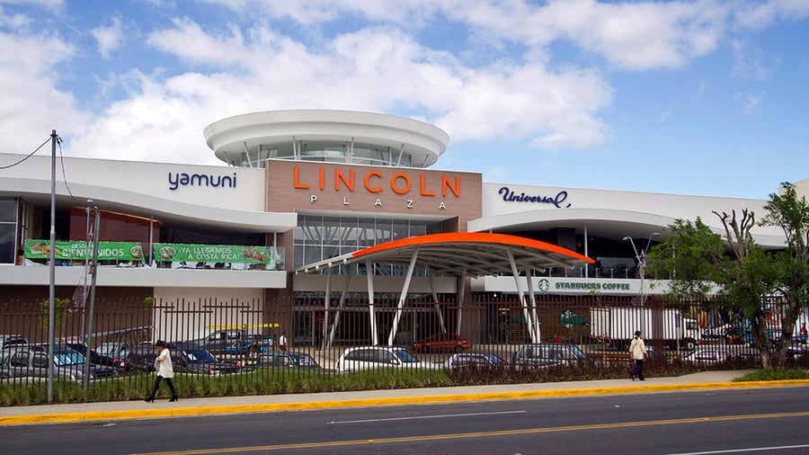 Lincoln Plaza - Gallery Photo 10