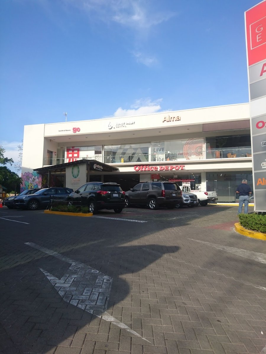 Plaza San Rafael - Gallery Photo 3