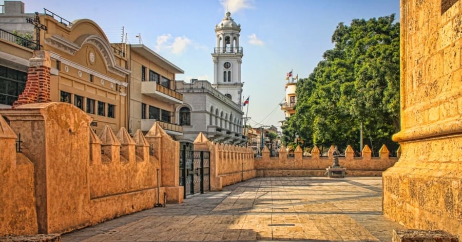Plaza La Esmeralda - Gallery Photo 9