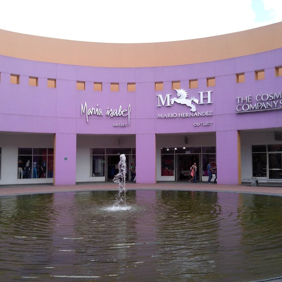 Premium Outlets Punta Norte - Gallery Photo 4