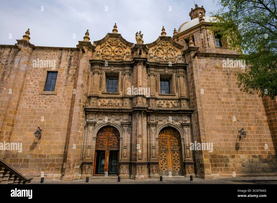 Plaza Patria Morelia - Gallery Photo 6 Plaza Patria Morelia - Gallery Photo 6