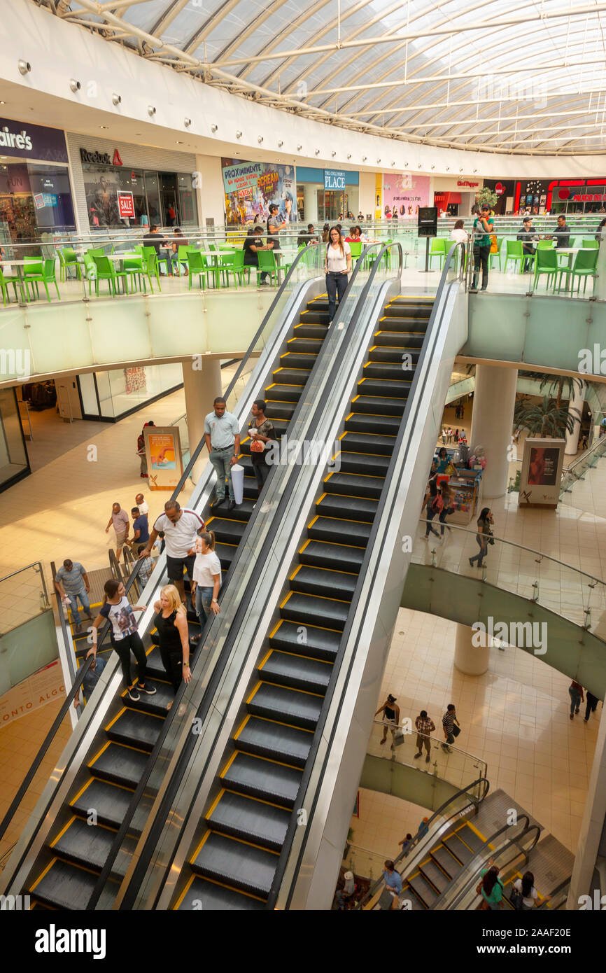Centro Comercial Miraflores - Gallery Photo 9 Centro Comercial Miraflores - Gallery Photo 9