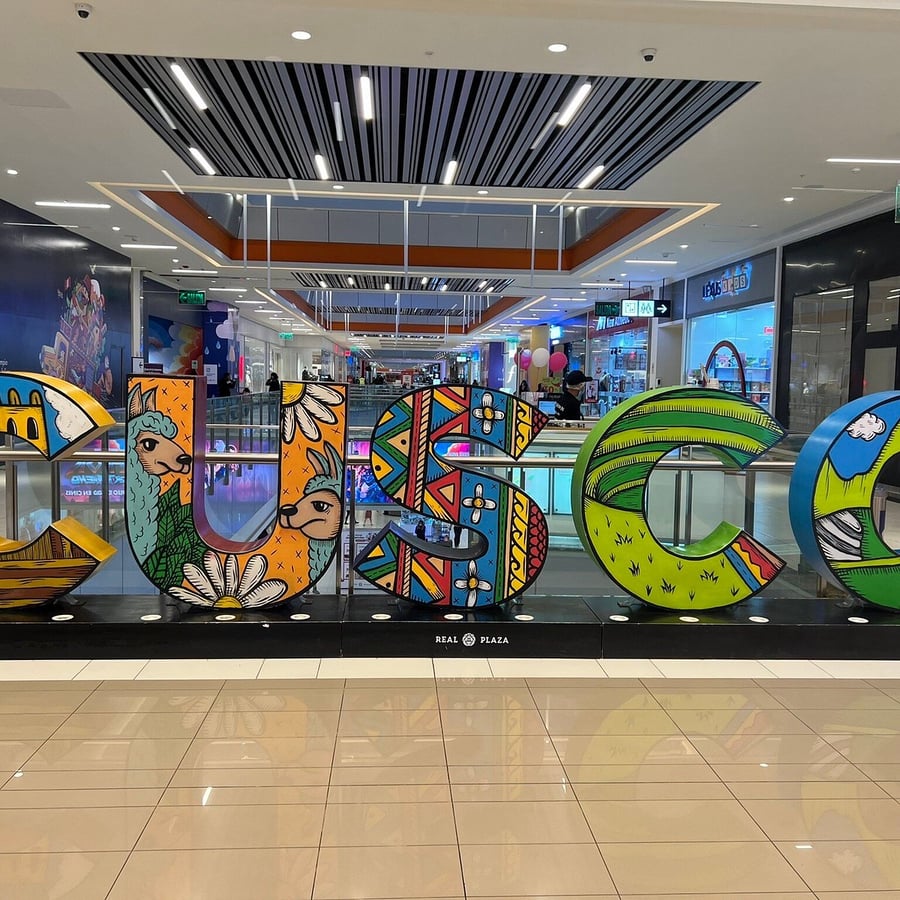 Plaza Real - Gallery Photo 6