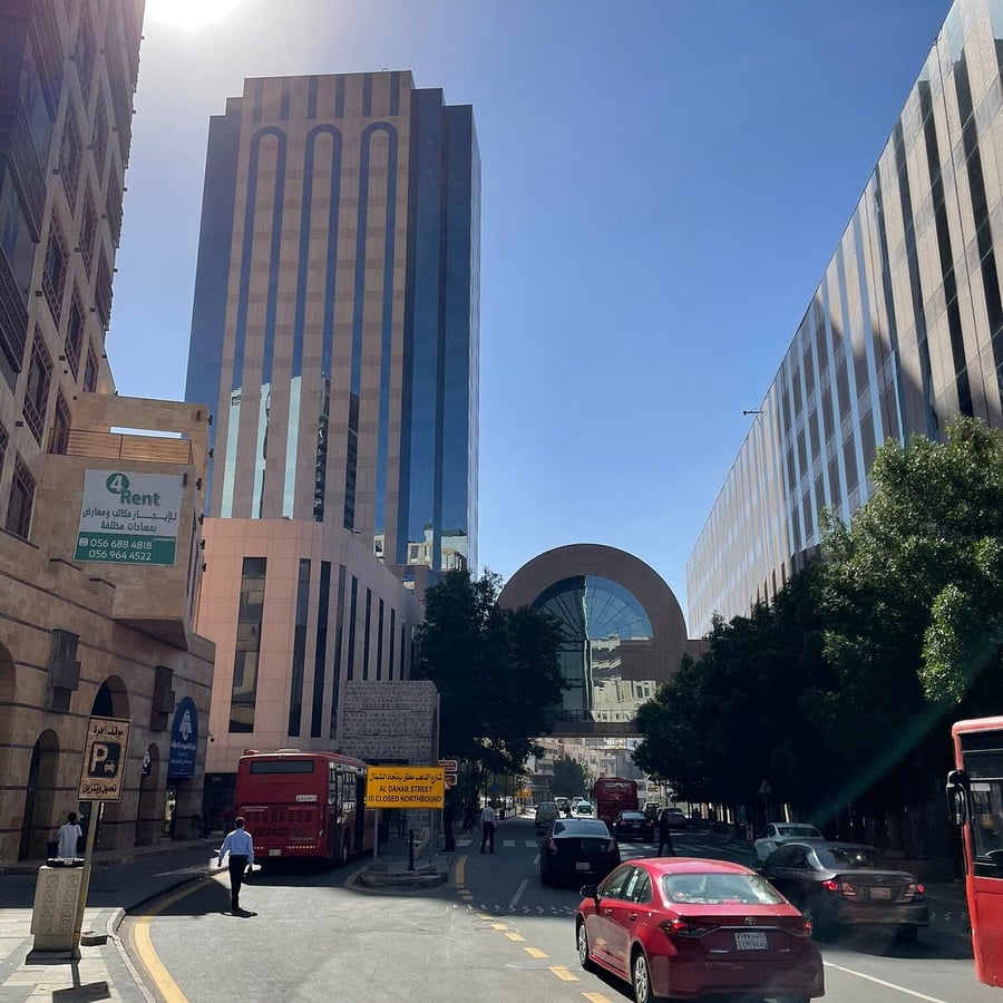 Corniche Commercial Center - Gallery Photo 14