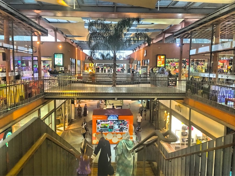 Al Mazar Mall - Gallery Photo 2