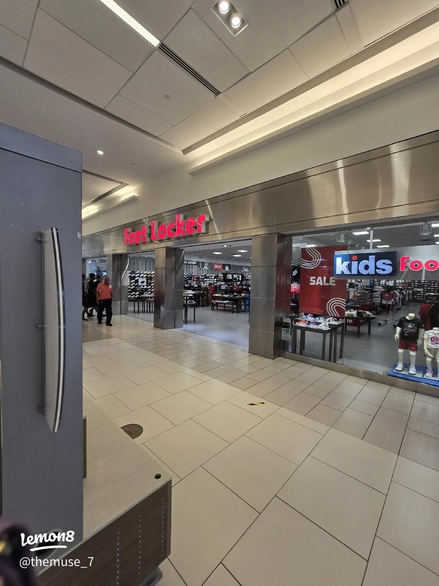 Centro Comercial Plaza Del Recreo - Gallery Photo 11