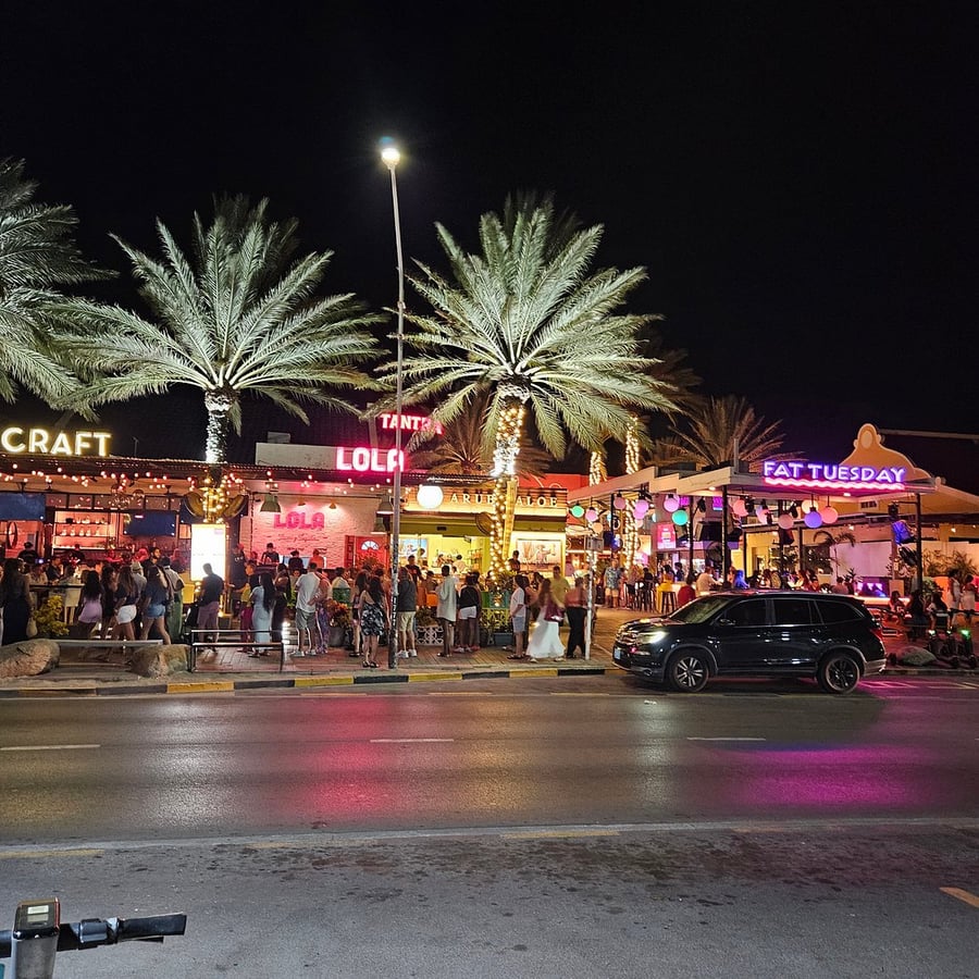 Palm Beach Plaza - Gallery Photo 2