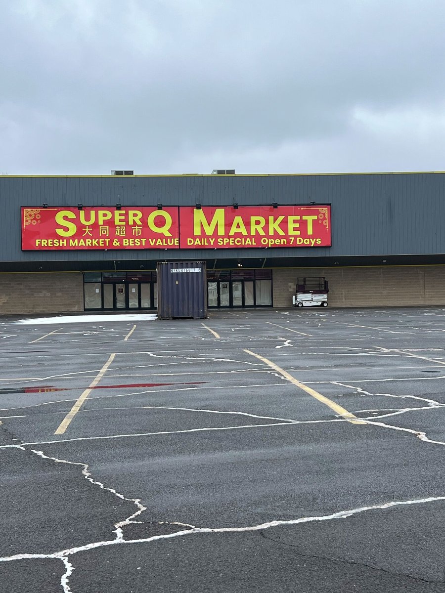 Super Value Plaza - Gallery Photo 10