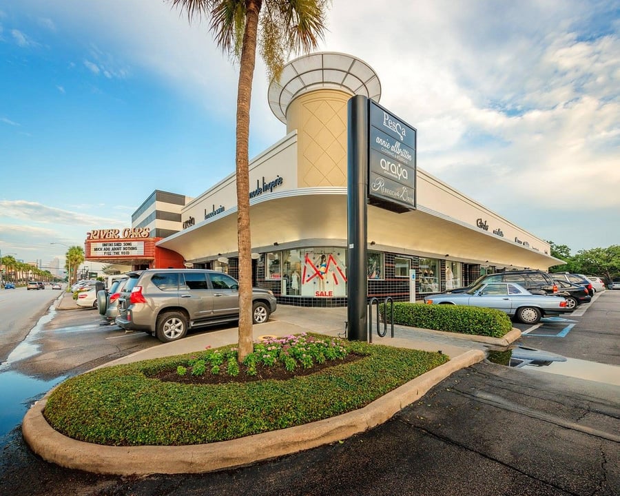 Super Value Plaza - Gallery Photo 13